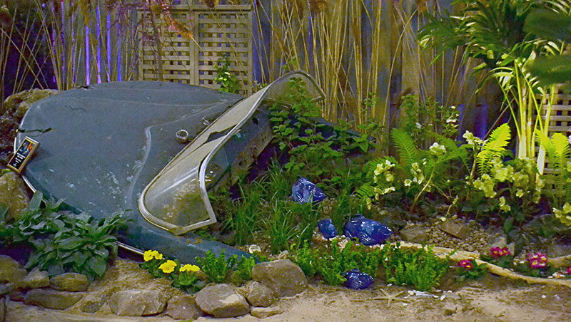 beached boat in Menne garden at Plantasia 2019